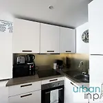 Urban Flat 14 - Charming 3 Bdr Flat In Paris
